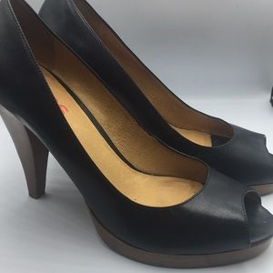 Michael Kors Peep Toe Black Pumps